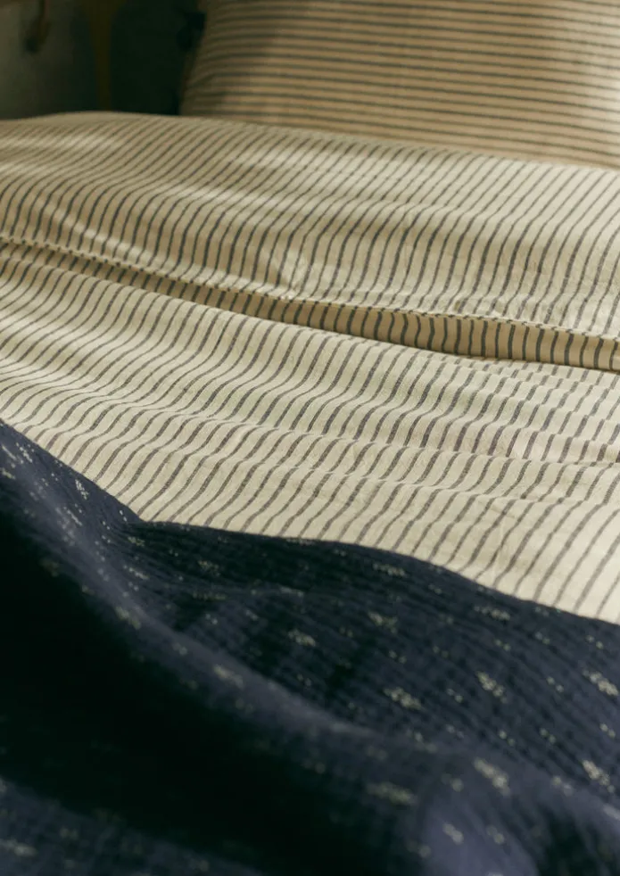 Dobby Stitch Cotton Throw