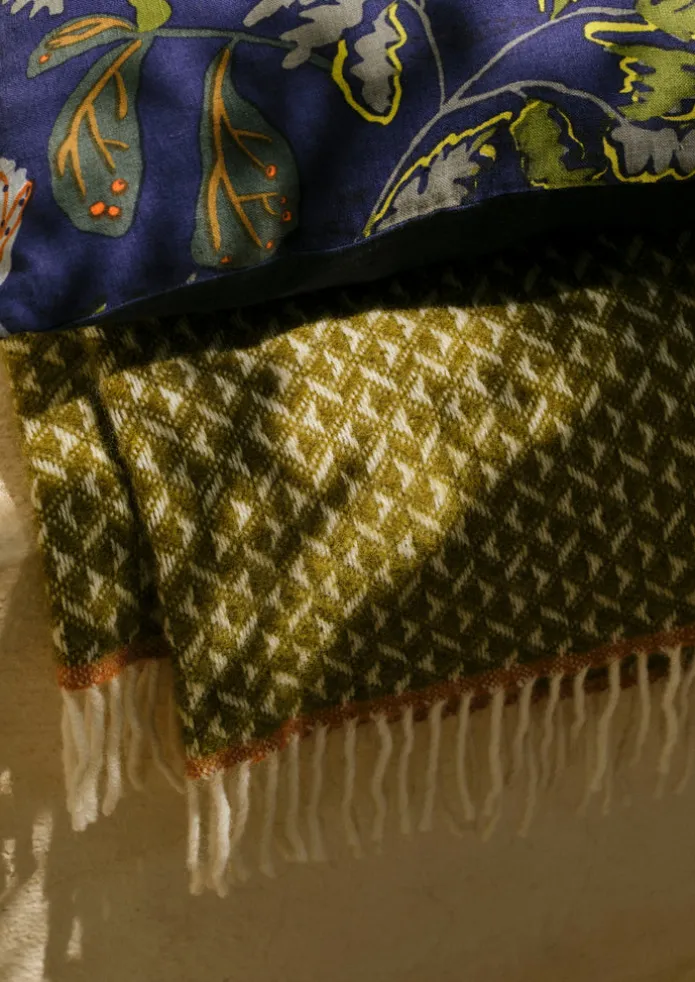 Geo Diamond Wool Blanket