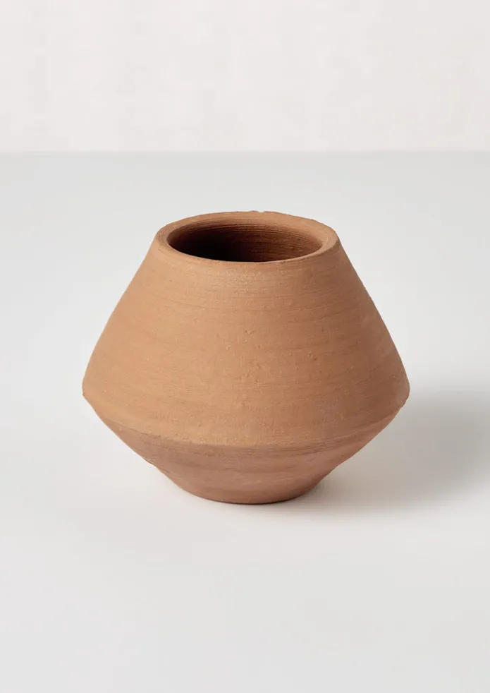 Lopa Terracotta Planter