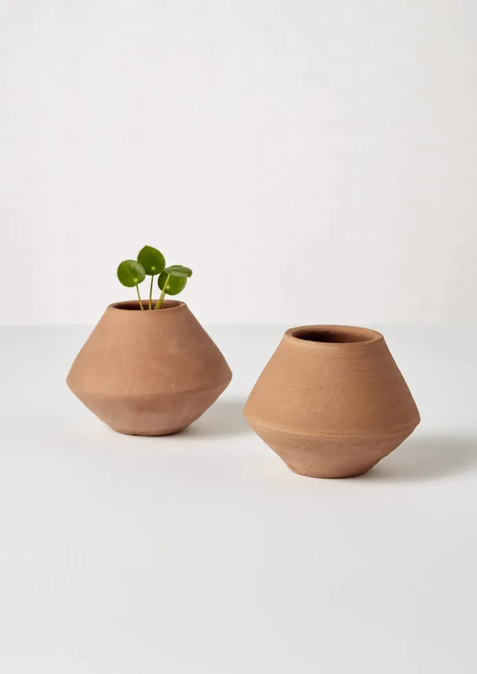Lopa Terracotta Planter