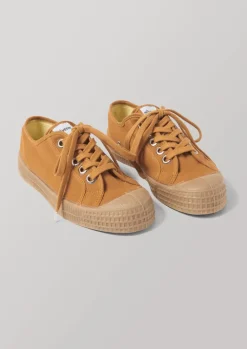Novesta Star Master Plimsolls