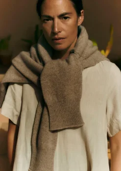 Roll Neck Wool Cashmere Sweater