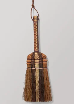 Sorghum Stripe Short Handled Brush