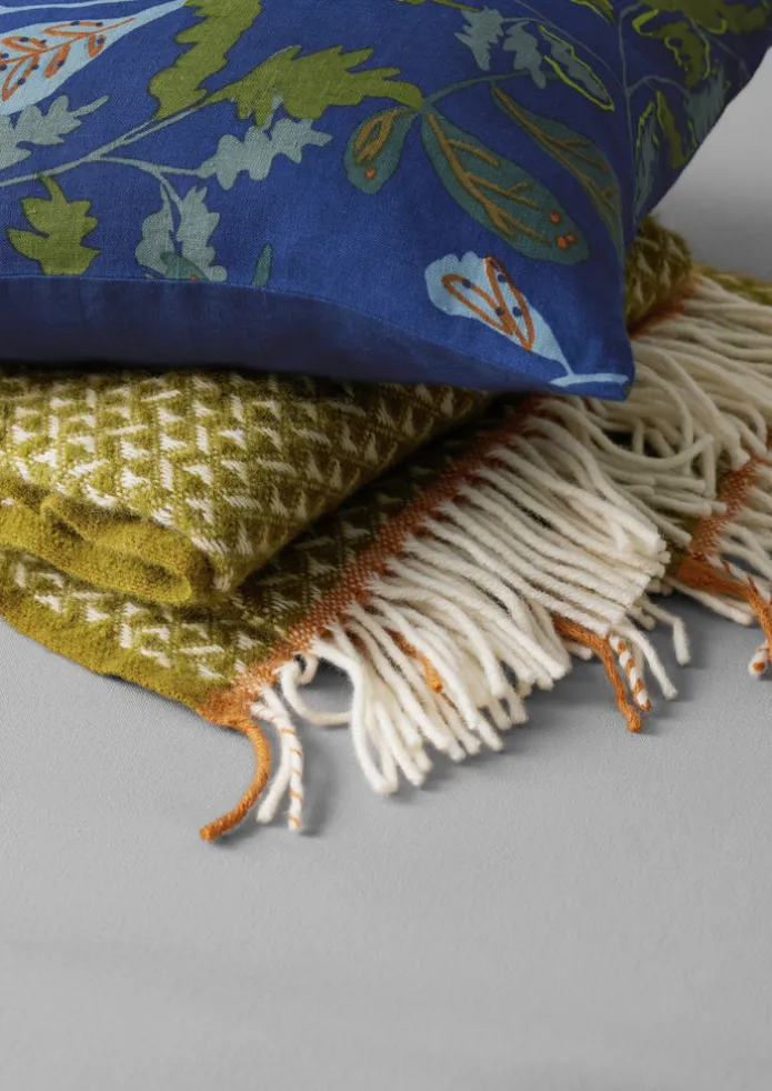 Trailing Foliage Linen Cushion Cover