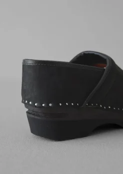 Troentorp Nubuck Closed Clogs