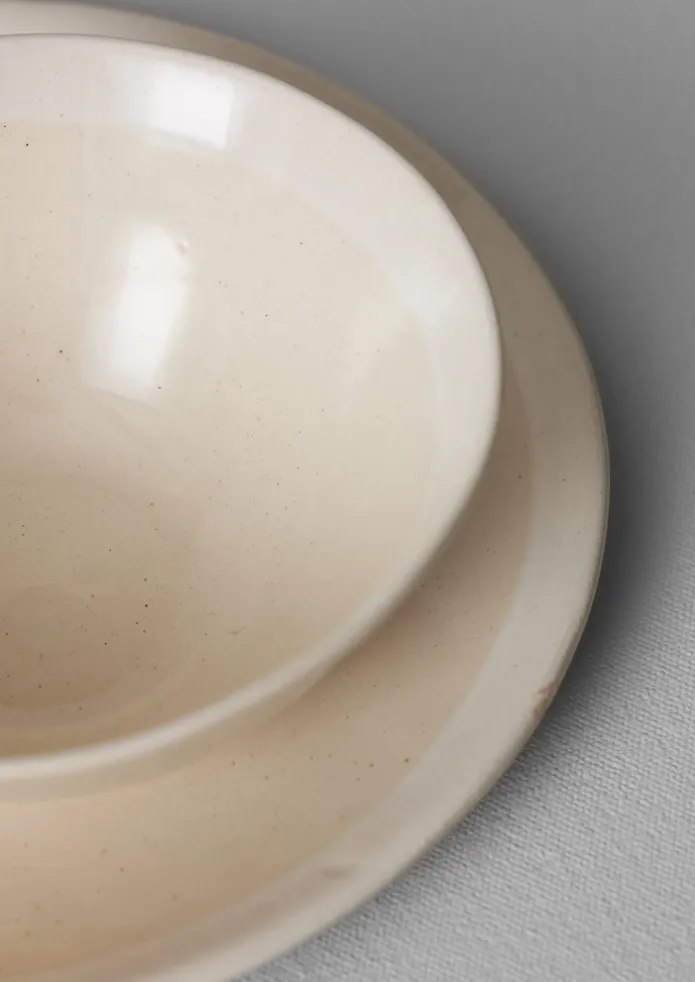 Wonki Ware White Wash Dinner Plate