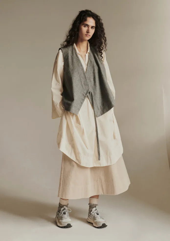 Wool Flannel Sleeveless Jacket