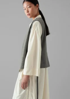 Wool Flannel Sleeveless Jacket